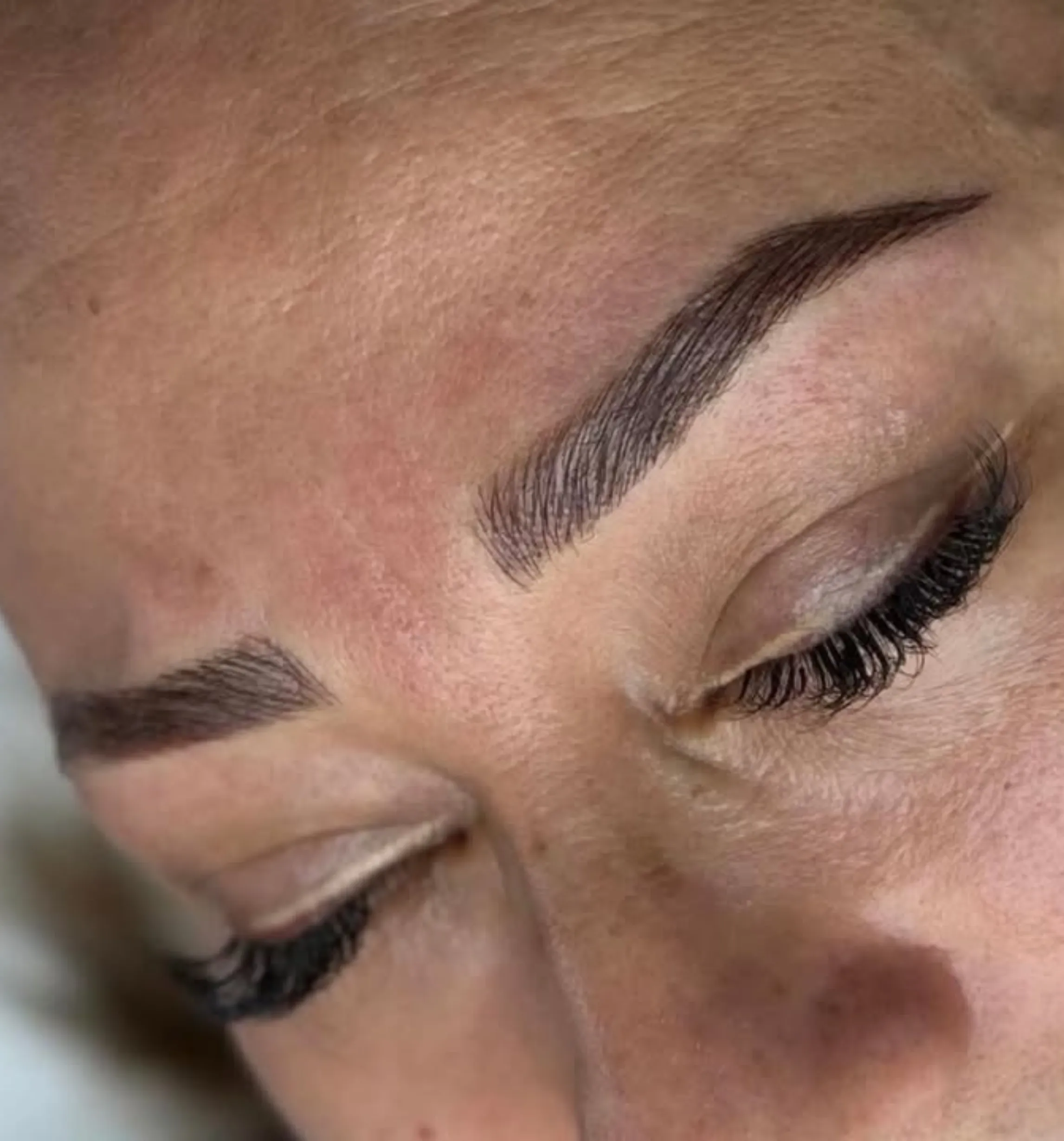 can you microblade while using retinol